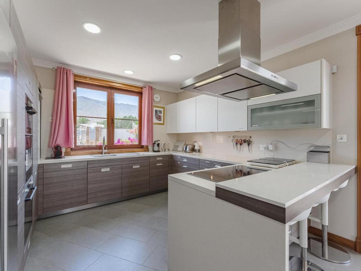 Luxury Villa Nautilus Heated Pool Spa Costa Adeje  ภายนอก รูปภาพ